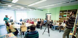 Hommikukohv raamatukogus enne kukke ja koitu