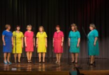 Naisansambel SO-LE ootab laulma
