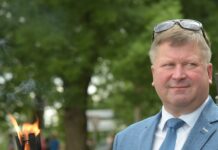 Fotod: Nõos jagati võidutuld