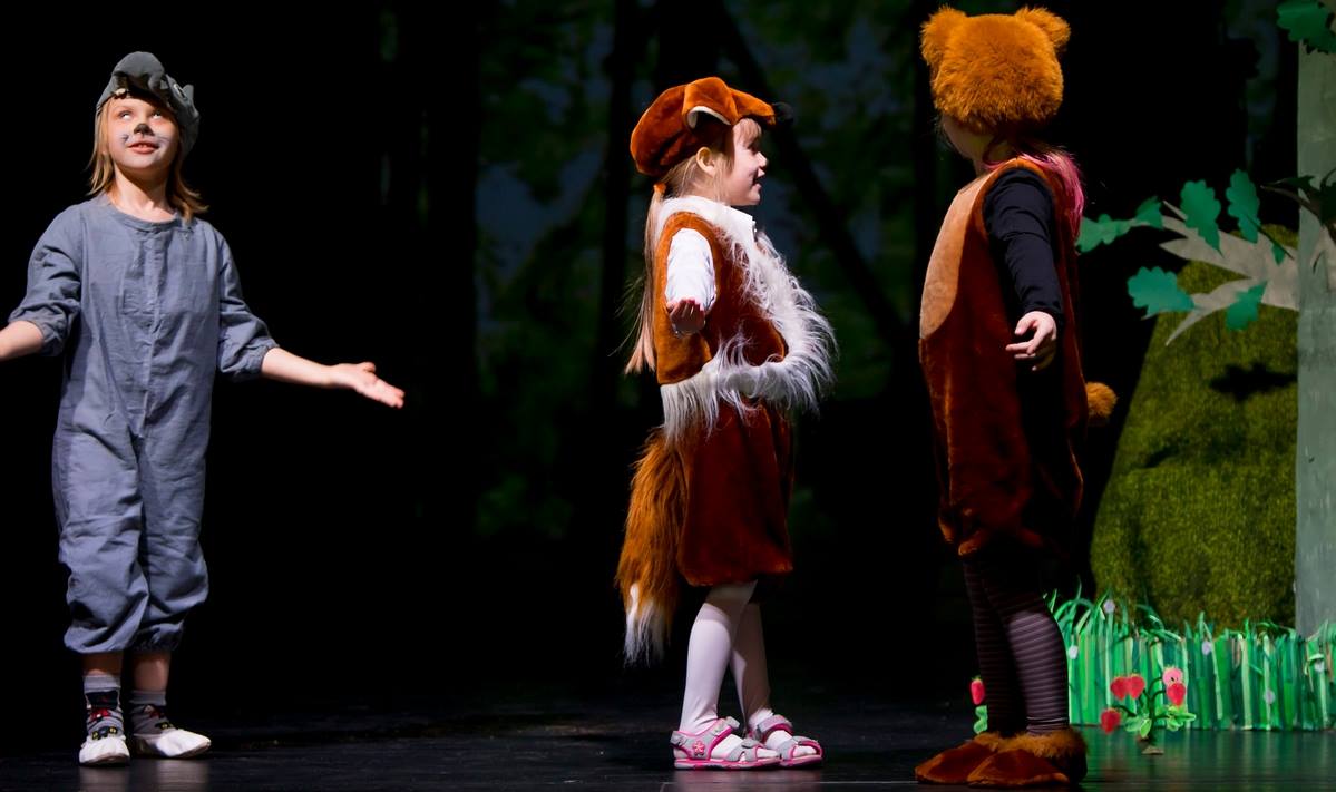 Gümnaasiumi draamaringid Mitteteatrite Festivalil