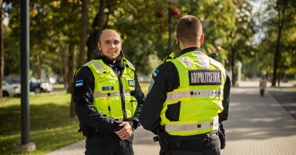 Abipolitseinikud lähevad sügiskooli