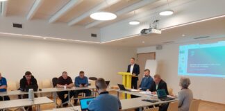 Vallavolikogu maikuuistung