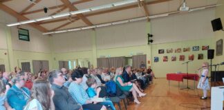 Vallavalitsuse liikmed tänasid tublimaid kooliõpilasi ja nende vanemaid