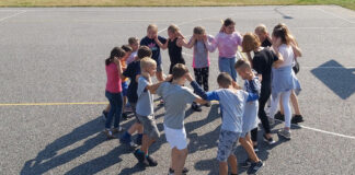 Läbi kõrvetava kuumuse eesti keele suunas