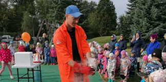 Käbi ei kuku kännust kaugele