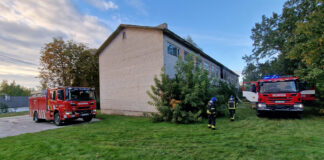 Kambjas põles vana koolimaja