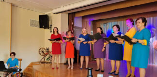 Naisansambel Lüüra Lõuna-Eesti tuuril