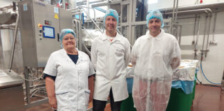 Vallavalitsuse liikmed tutvusid ASiga Saarek Productions