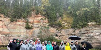 Kambja õpetajad liikumas