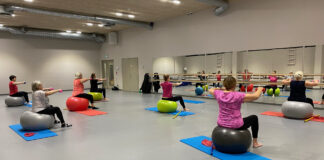 Eakate võimlemistund aitab hoida keha heas vormis