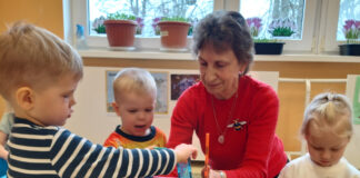 Kersti Vill Kambja lasteaiast tähistas 50. tööaastat