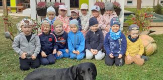 Mihklilaat Kambja lasteaias Mesimumm