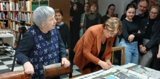 Raamatu aasta suur piltvaip rullub lahti Kambjas