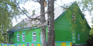 Unipiha kooli 330. aastapäev