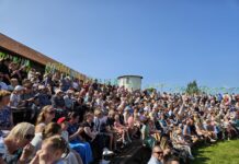 Kambja valla laulu- ja tantsupeole oli kutsutud kokku terve vald