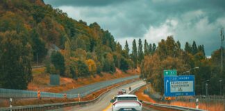 Autoga lähiriikidesse reisile? Ekspert selgitab, millega arvestada, et reis kulgeks sujuvalt