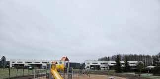 Kogukonna eestvedamisel valmis Räni alevikus Tiigrisilma puhke- ja mänguväljaku esimene etapp