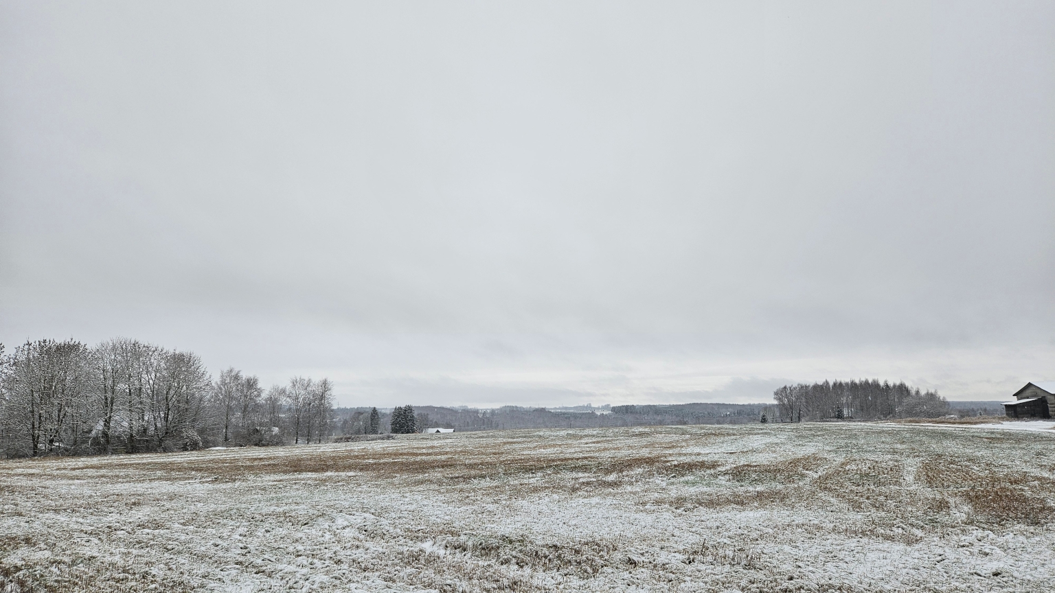 Hajaasustuse programm on riigi ja kohalike omavalitsuste ühiselt rahastatav toetusmeede, mille eesmärk on parandada hajaasustusega piirkondades elavate perede e