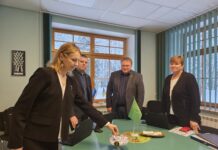 Uute vallakodanike vahel loositi välja kingipakid